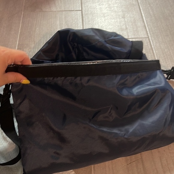 Speeded nylon bag - Picture 4 of 4